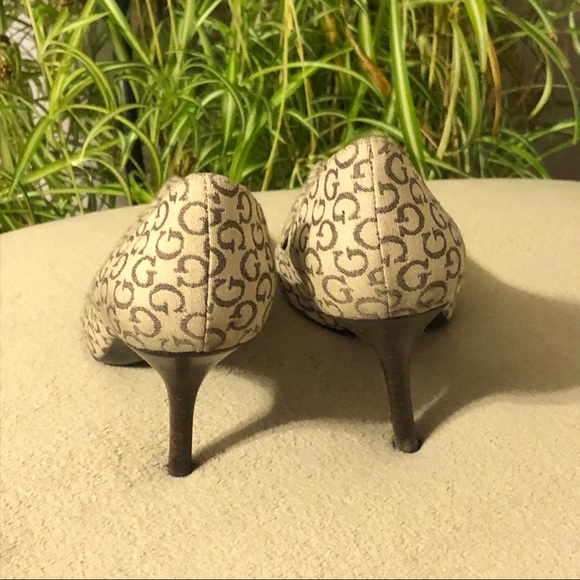 ✨2/$15✨ Shoes: G by GUESS 3.5” Heels/Pumps, Size 6 🛍 Bundle Me! - Picture 4 of 13